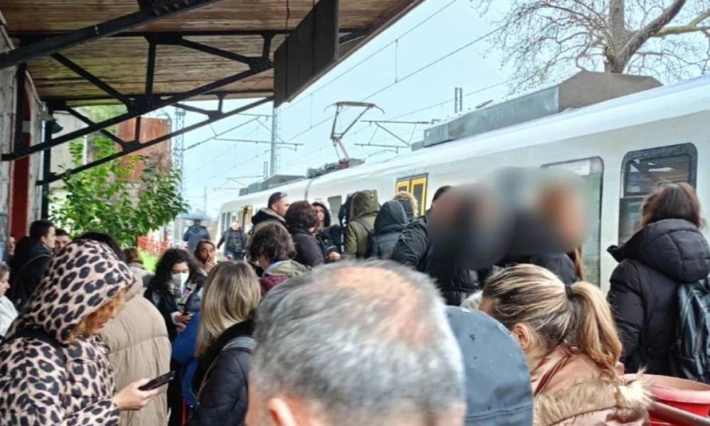 Θεσσαλονίκη: Ταλαιπωρία για τους επιβάτες του προαστιακού για Λάρισα